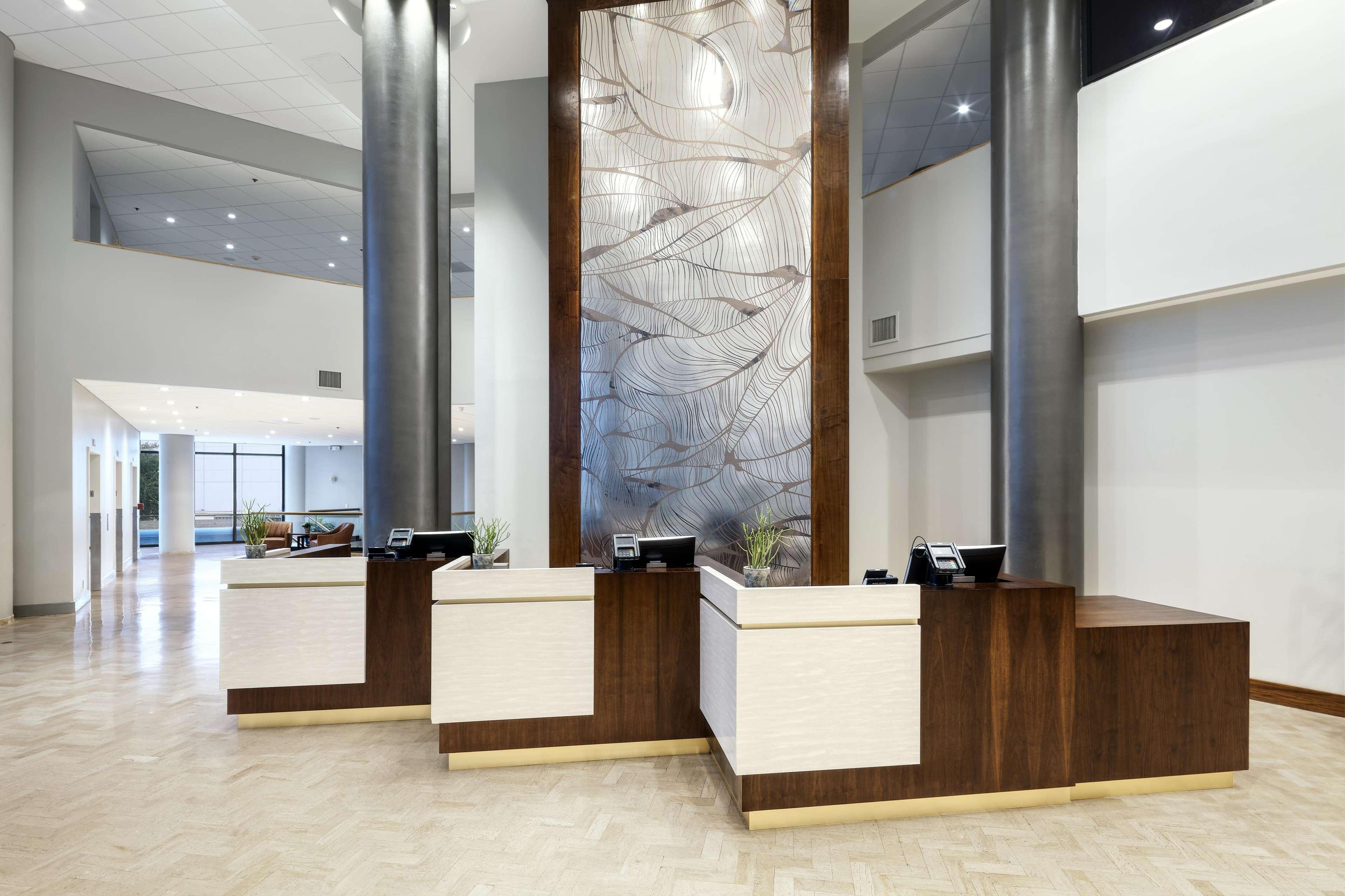 Hotel Doubletree By Hilton Dallas Near The Galleria